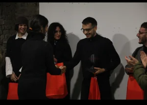 Priznanje u pravim rukama