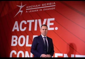 AmCham kompanije članice umereno su zadovoljne poslovnom klimom 