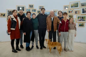 Vođenje kroz izložbu „Porodica vetra“ Stefana Đorđevića