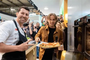 Modrić oduševio u Milanu: „Luka pizza“ spremljena za 120 sekundi