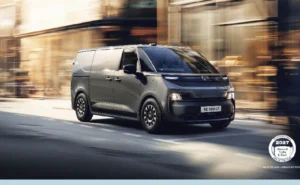 Novi “trafic van e-tech” electric”Van of the year”